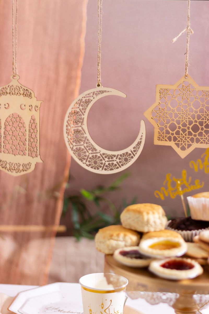 Hanging Ornaments Decorations (Set of 3)