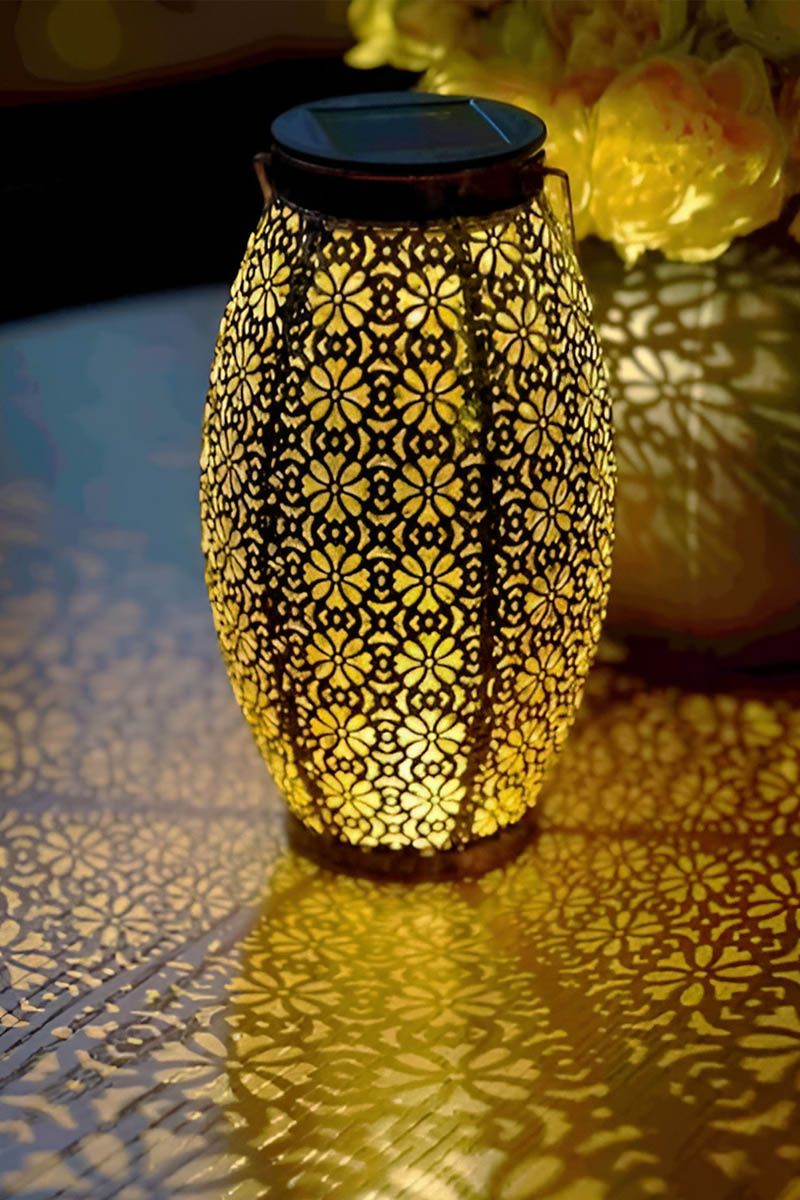 Solar Lantern Lights – Metal Garden Lights, Solar Powered with Handle