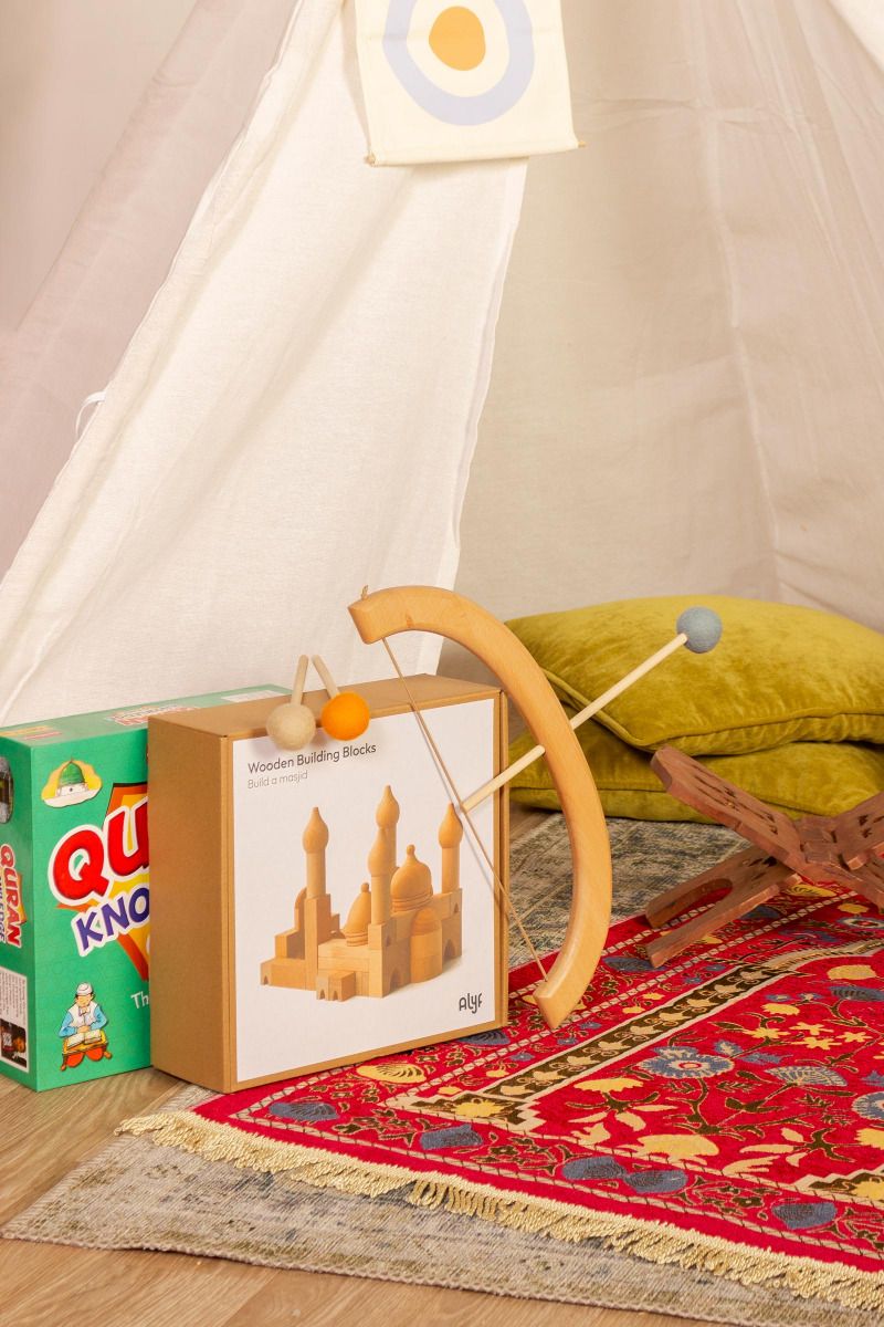 Wooden Bow & Arrow Set